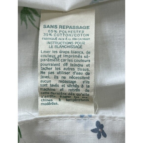 TWO Vintage 1980 Utica White Floral Pillowcases 33 x 20 Made in USA - Picture 6 of 7